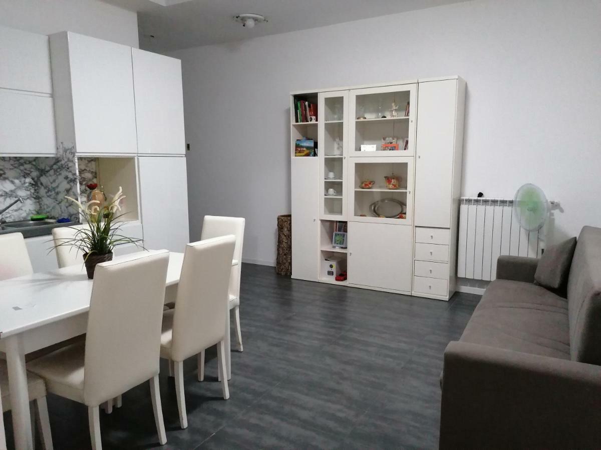 Casa Nuccia 1 Hotell Milano Exteriör bild